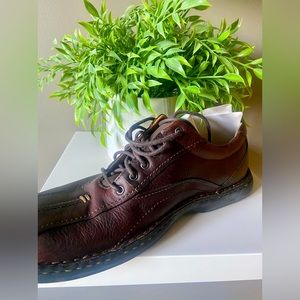 *brand new* Clarks 8.5 Men’s Brown Nebulae shoe